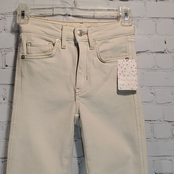 Free People high rise raw hem ivory jeans NWT size 24 - Picture 2 of 10